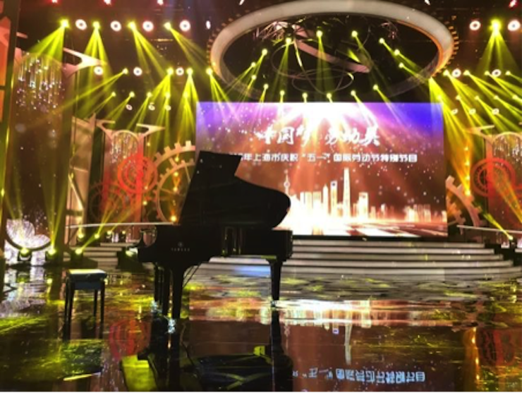 东方卫视五一晚会 凯发一触即发艺术家宋思衡奏响《长江之歌》