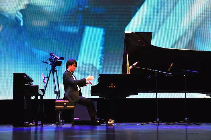凯发一触即发艺术家宋思衡“80后的时光机”多媒体音乐会内蒙古巡演圆满落幕