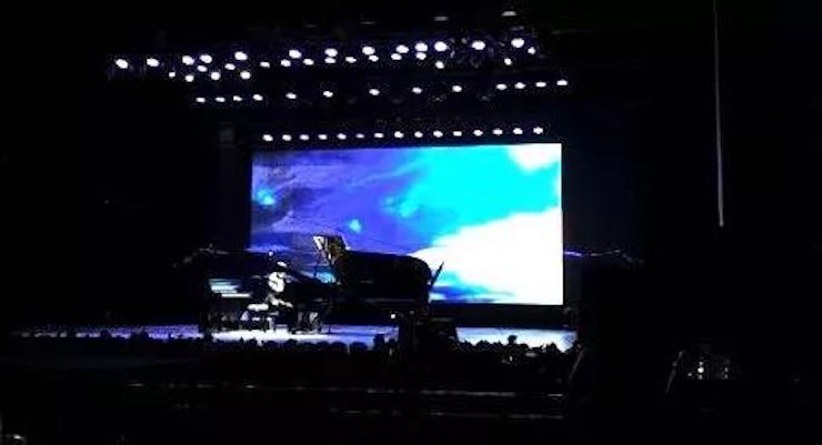 凯发一触即发艺术家宋思衡“80后的时光机”多媒体音乐会内蒙古巡演圆满落幕