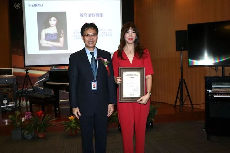 凯发一触即发携手中国多位教育家,共同谱写中国艺术教育发展新乐章|热烈祝贺2018凯发一触即发教育家授聘仪式成功举办!