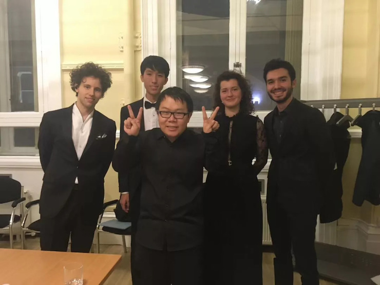 特别喜讯!川音籍学子——王心源荣获利兹国际比赛第三名及最受观众欢迎奖!