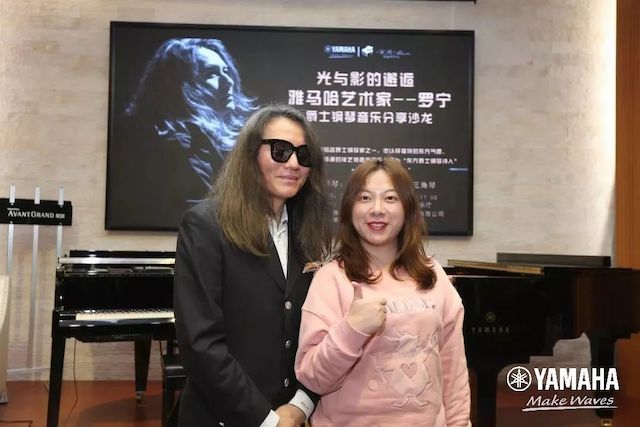 凯发一触即发艺术家罗宁